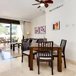 Roda Golf Resort Fit Fox