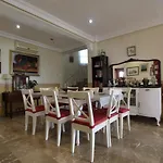Chalet con piscina privada a 2 min Centro Comercial La Noria
