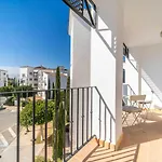 La Torre Golf Resort - Stylish And Modern 2 Bed Apartment