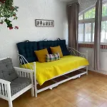 Villa Mare - 2 Beds With Balcony, Patio And Pool And Direct Park Access