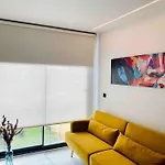Moderno Estudio A Estrenar
