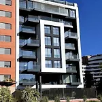 Moderno Estudio A Estrenar