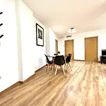 Plaza Europa Mas Que Apartamentos