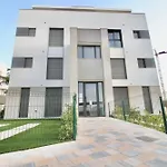 Two Bedroom Modern Apartment In Mirador Santa Rosalia