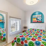 Spacious Apartment With Pool In The Heart Of Murcia 128 M²