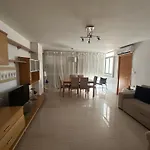 Piso Espacioso 3 Dormitorios 2 Banos
