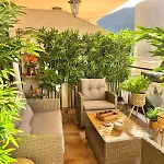Casa Krystyna, Primera Linea