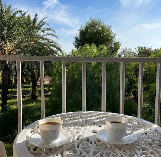 Villa Mare - 2 Beds With Balcony, Patio And Pool And Direct Park Access