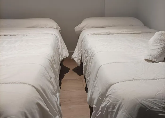Moderno Apartamento Con Garaje Junto Corte Ingles