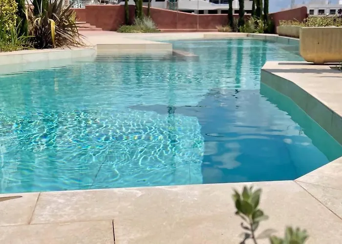 Piscina Chic Con Gran Terraza
