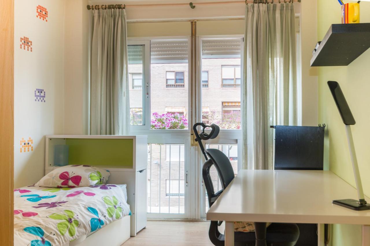 Piso De Diseño Junto Al Centro De Con Parking Apartamento