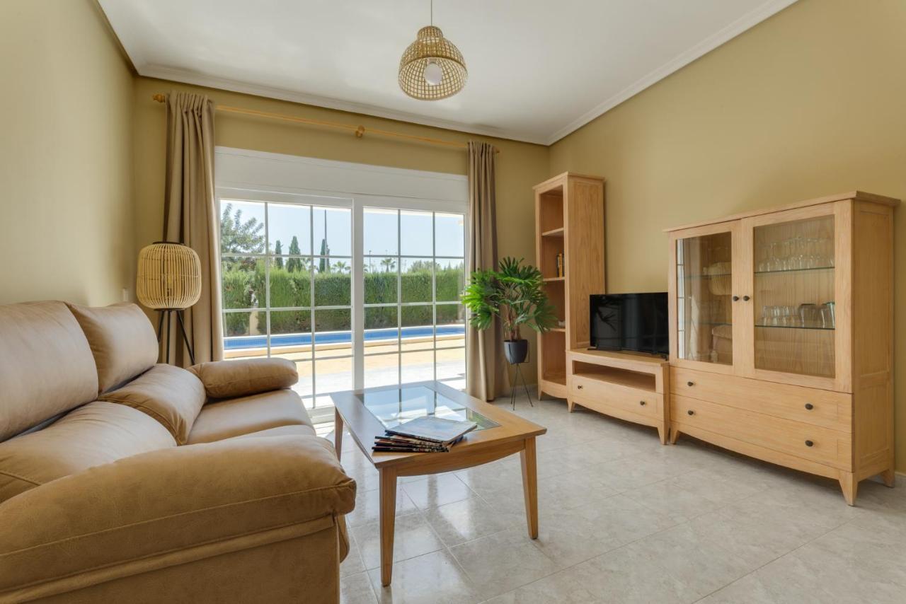 Villa De - Relaxing With Private Pool *