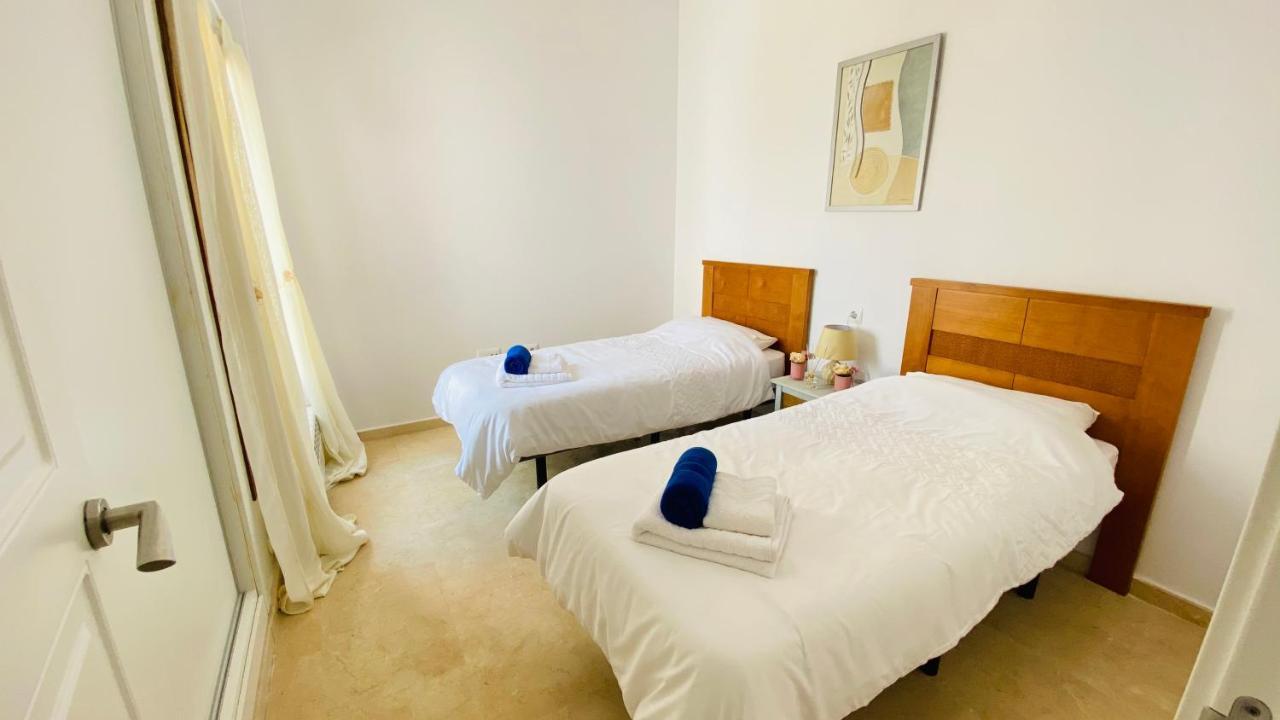 El Valle Golf - 3 Bedroom With Private Swimming Pool And Large Garden *
