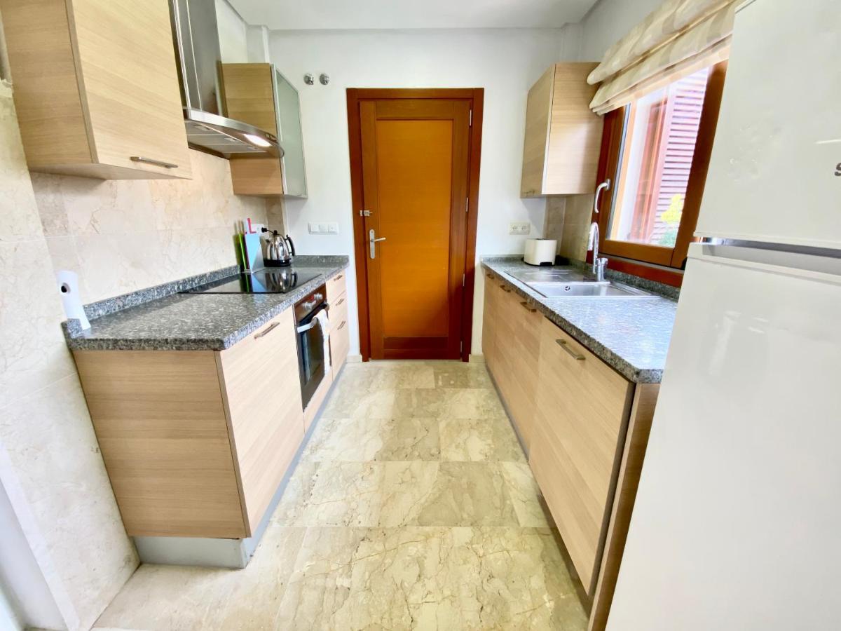 Villa El Valle Golf - 3 Bedroom With Private Swimming Pool And Large Garden *