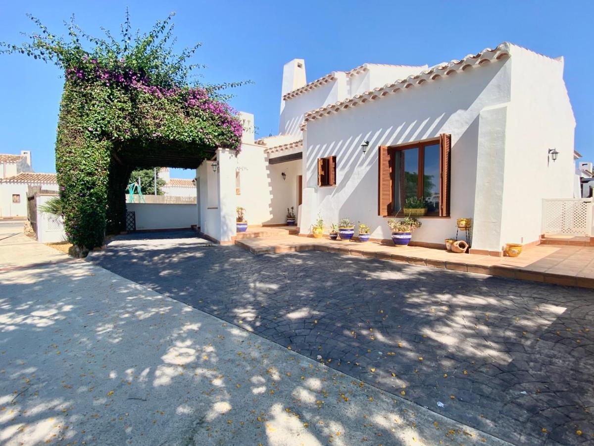 El Valle Golf - 3 Bedroom With Private Swimming Pool And Large Garden Villa