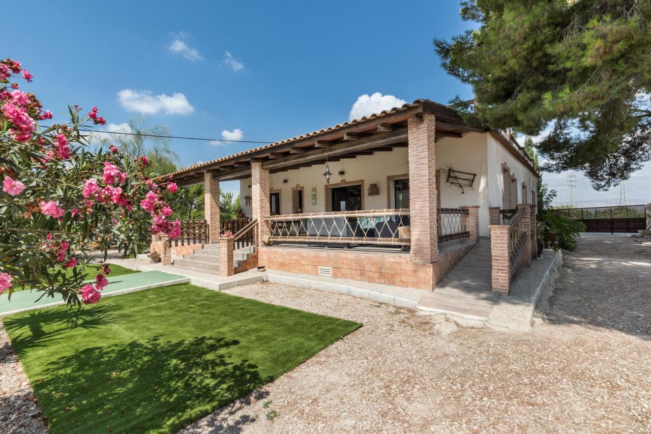 Fina Villa *