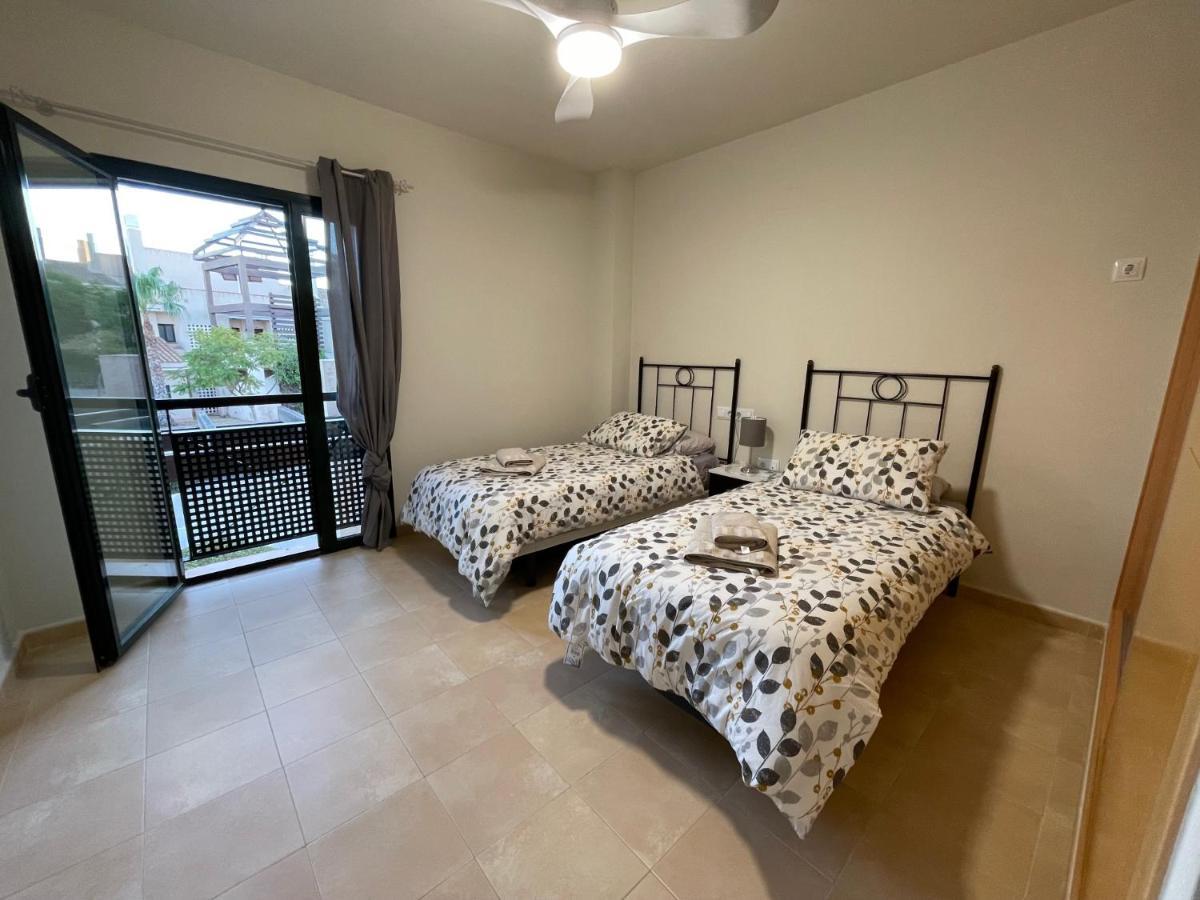 Hl 005 2 Bedroom Apartment,hda Golf Resort,