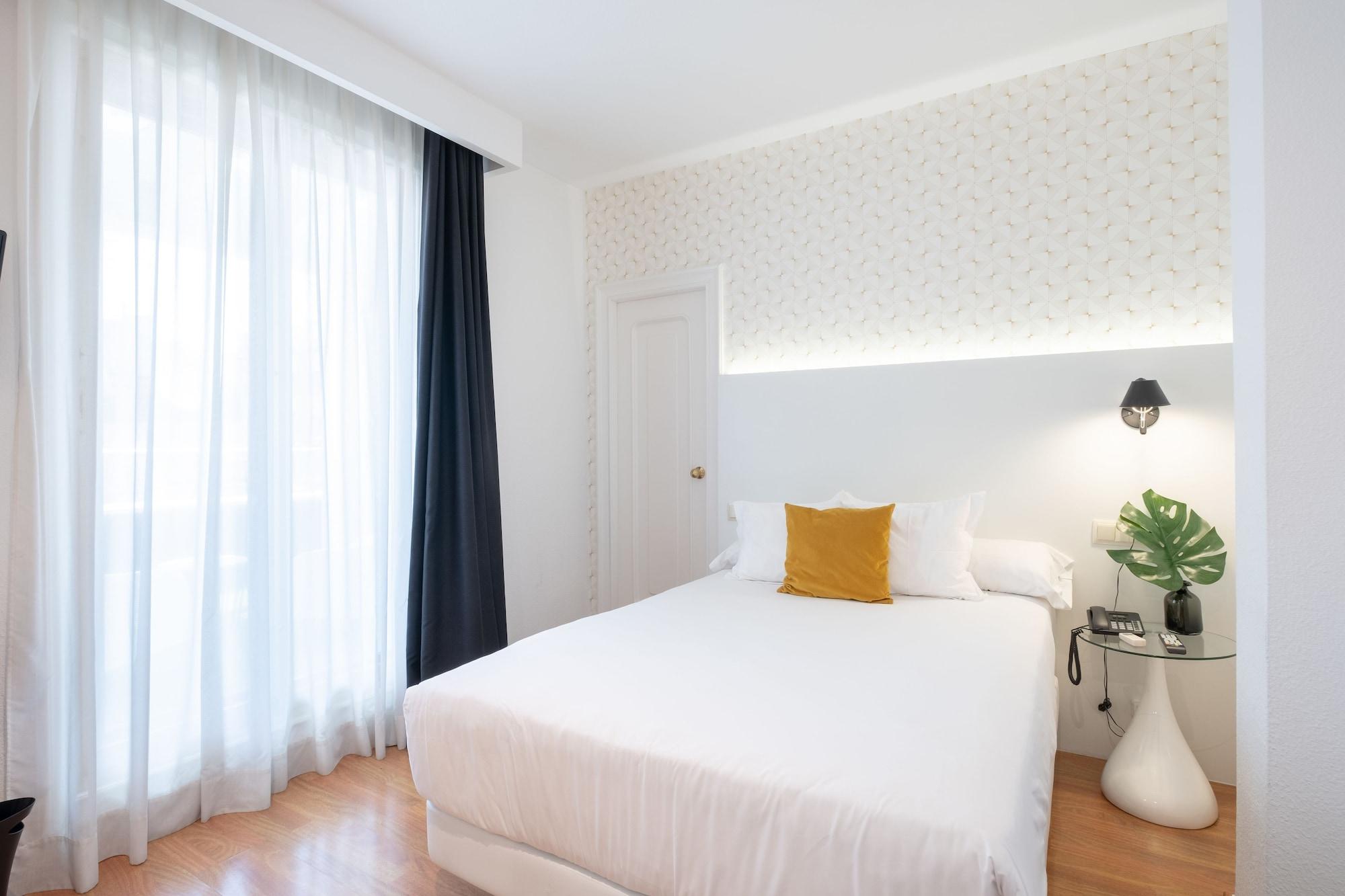 Cetina Hotel