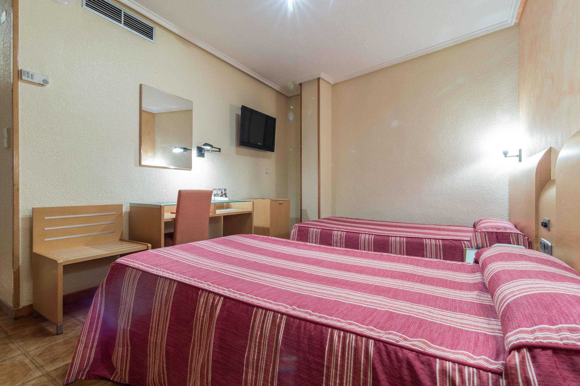 Azahar Hotel 3*