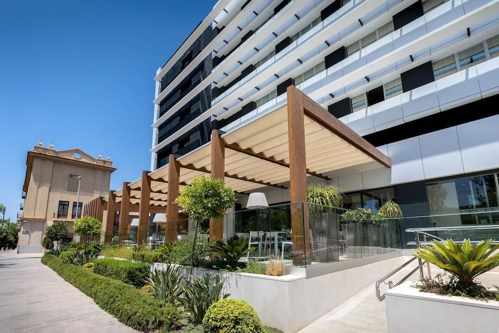 Hotel Occidental Siete Coronas