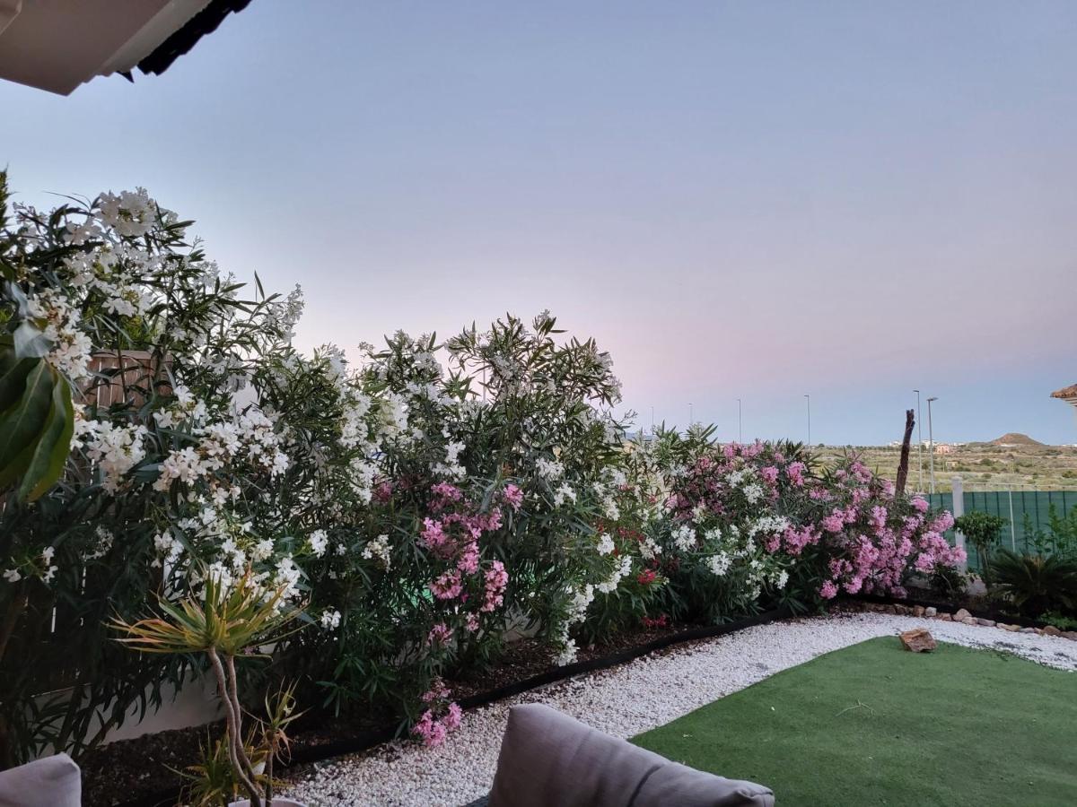 Planta Baja Con Jardín, Entre Y El Mar
