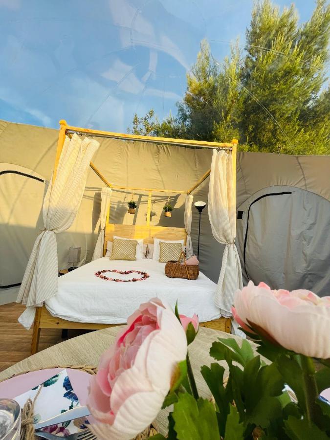 Bed and breakfast Burbuja Deluxe En