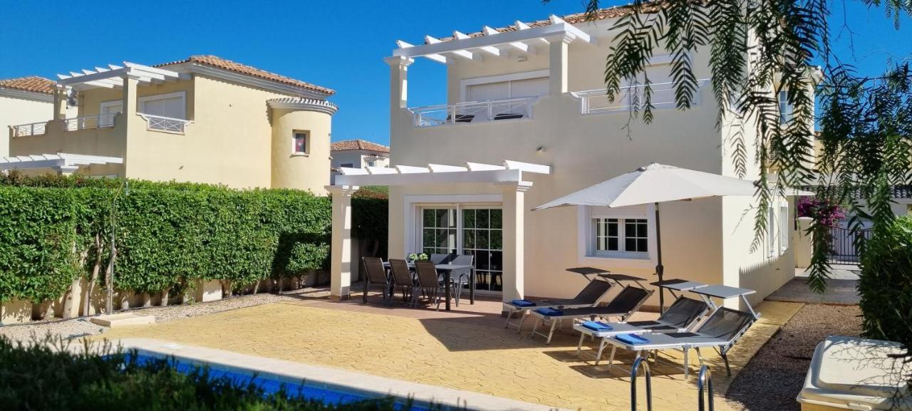 Excelente, With A Private Pool Villa
