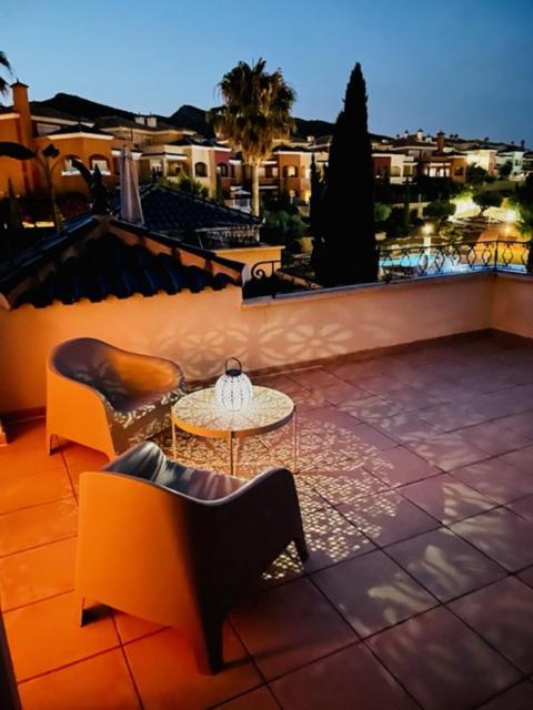 Magnífico-amplio 2 Plantas Piscina Altaona * Murcia