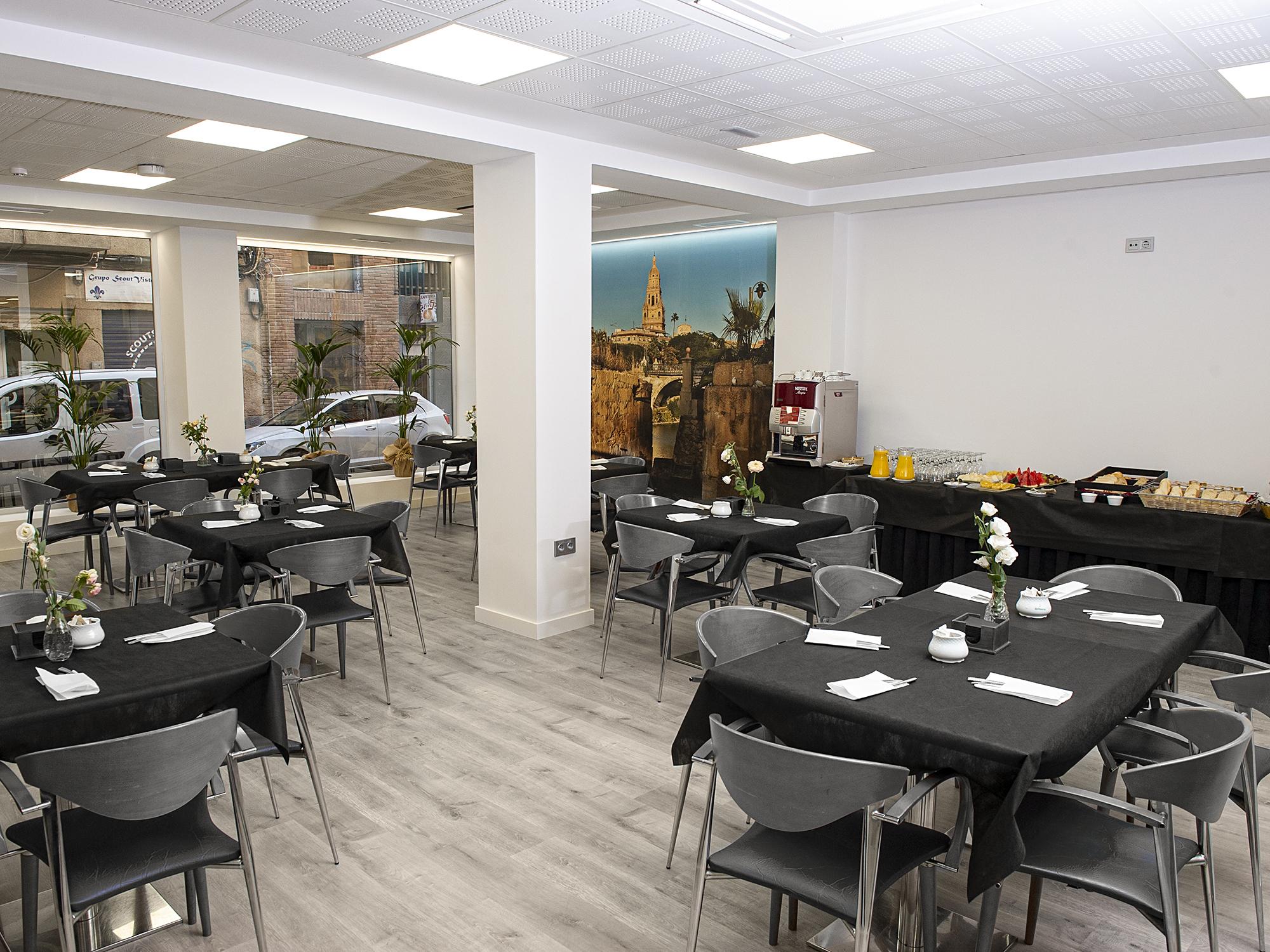 Azahar Hotel 3*