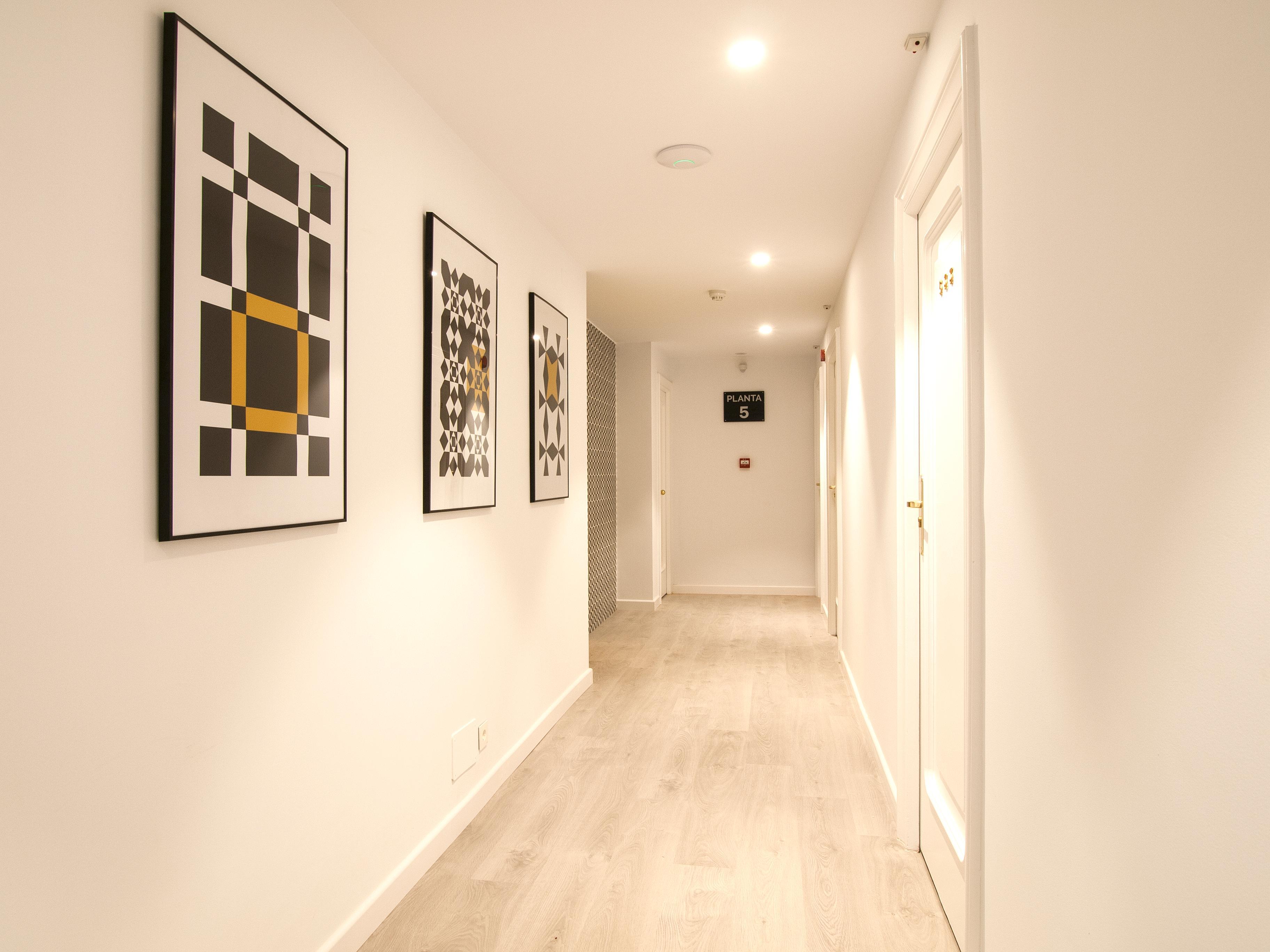 Cetina Hotel