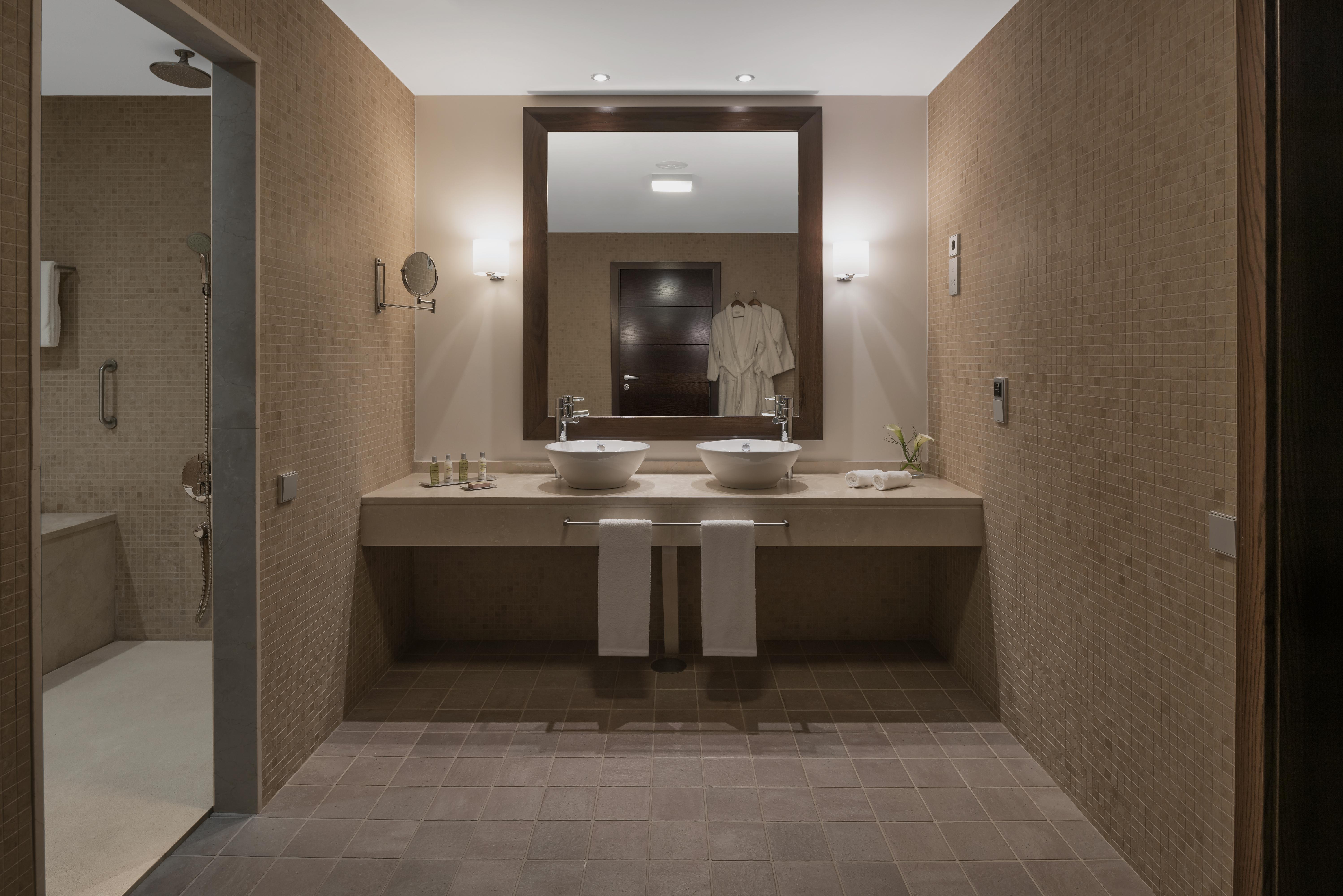 Doubletree By Hilton La Torre Golf 5*
