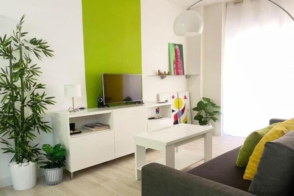 Modern Oscvict En *