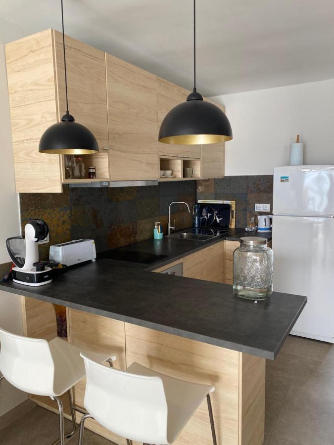 Precioso Equipado En Primera Linea Apartamento