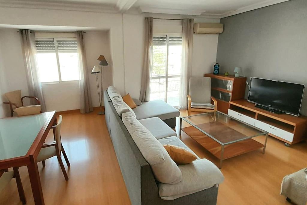 Apartamento Piso Con Balcon La Alberca, *