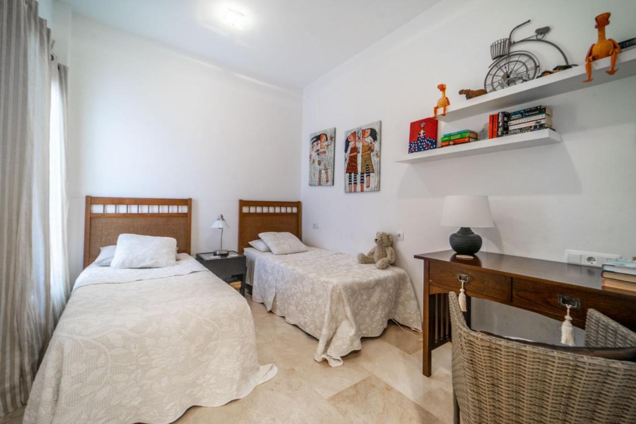 Stunning Detached In El Valle Golf - Zo22ev
