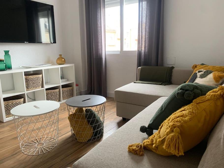 Apartment Rincon Santa Eulalia. Parking Y Desayuno Incluido. *