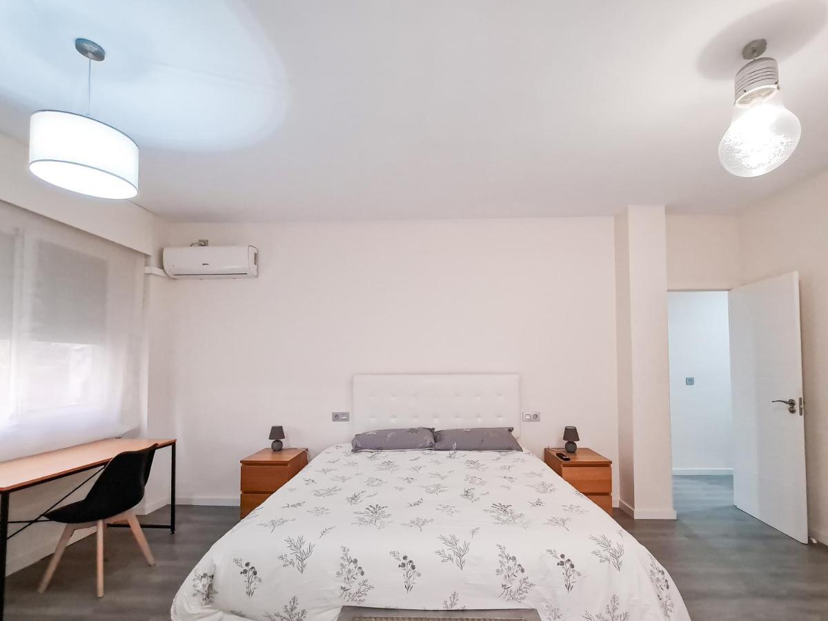 Lujoso Piso Centrico En Con 3 *