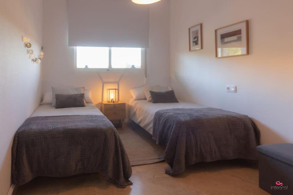 Estupendo Apartamento Con Vistas Al Golf Apartamento
