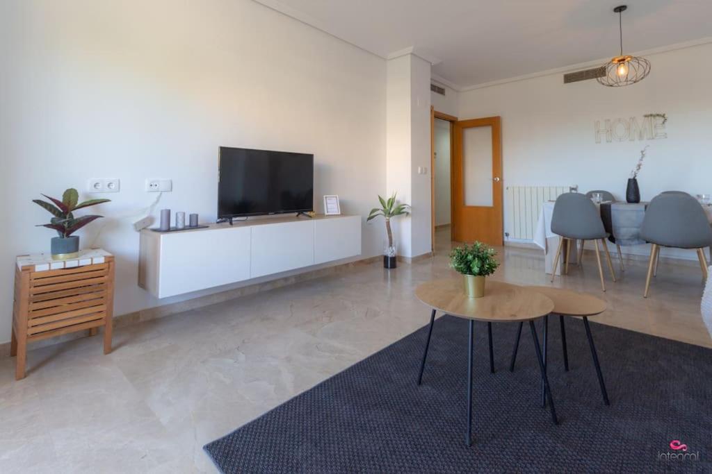 Estupendo Apartamento Con Vistas Al Golf