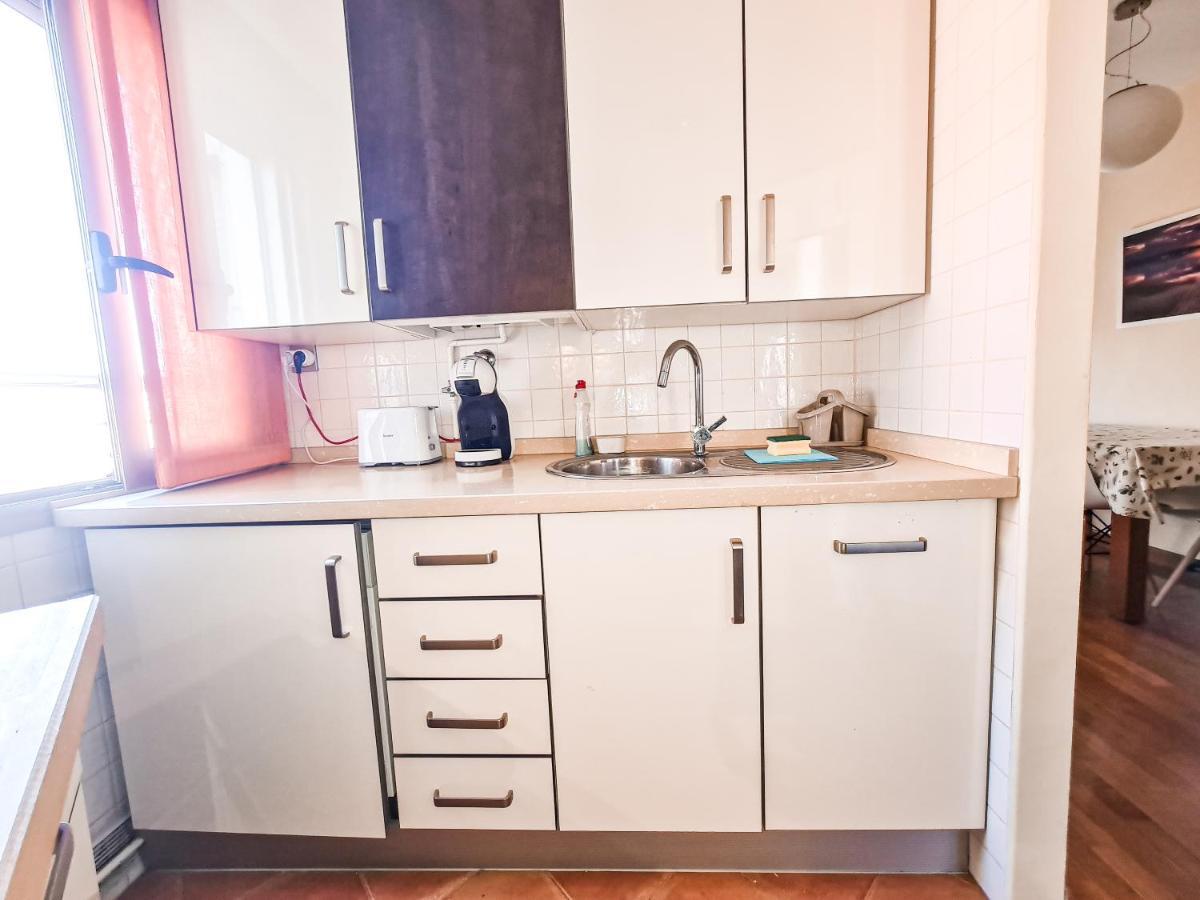 Acogedor En Avenida Juan Carlos 1º Apartment *