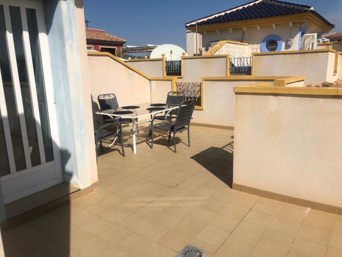 Beautiful In With Pool Just 10m Away *