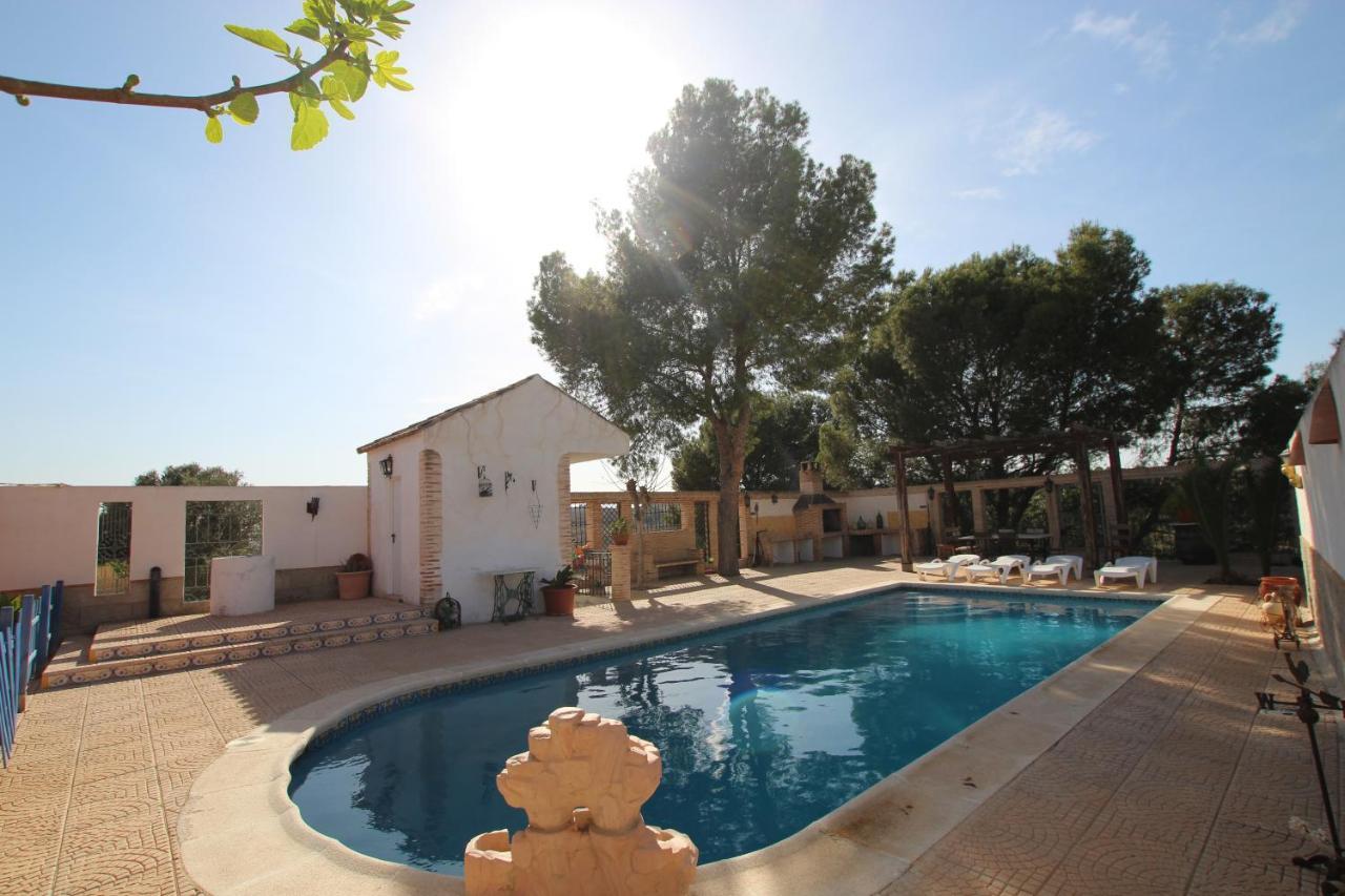 Chalet Con Piscina Privada A 2 Min Centro Comercial La Noria