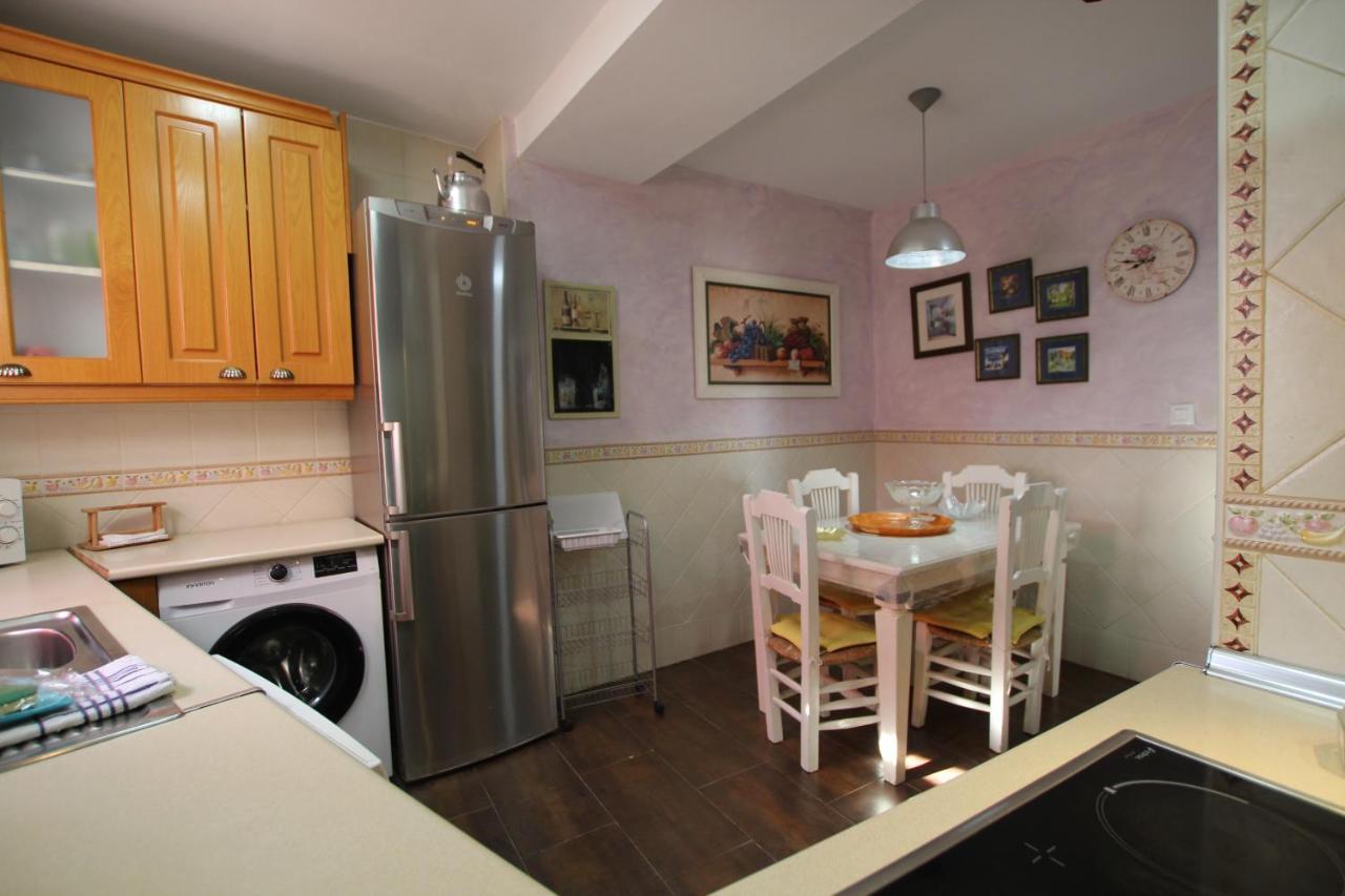 Chalet Con Piscina Privada A 2 Min Centro Comercial La Noria Chalet *
