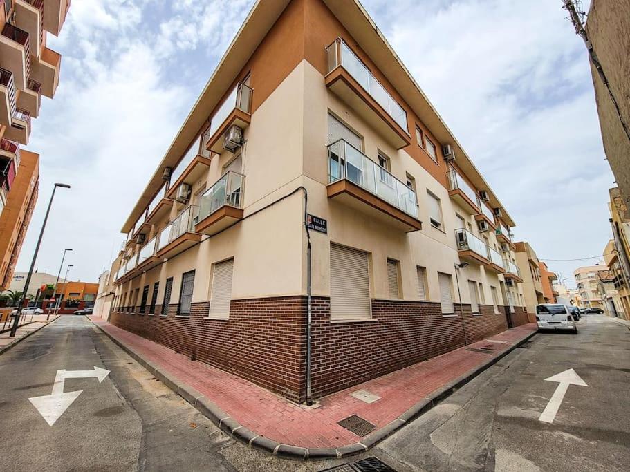 Ei - Moderno, Elegante Y Comodo Apartamento En Ronda Sur Apartamento