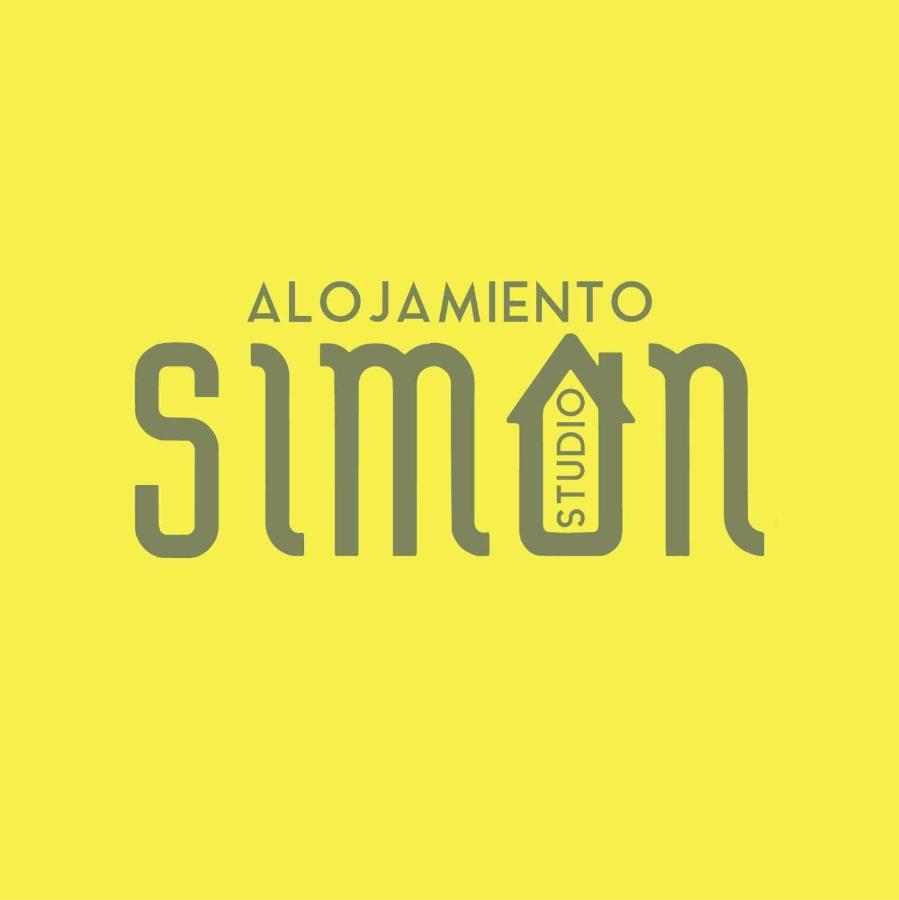 Simón