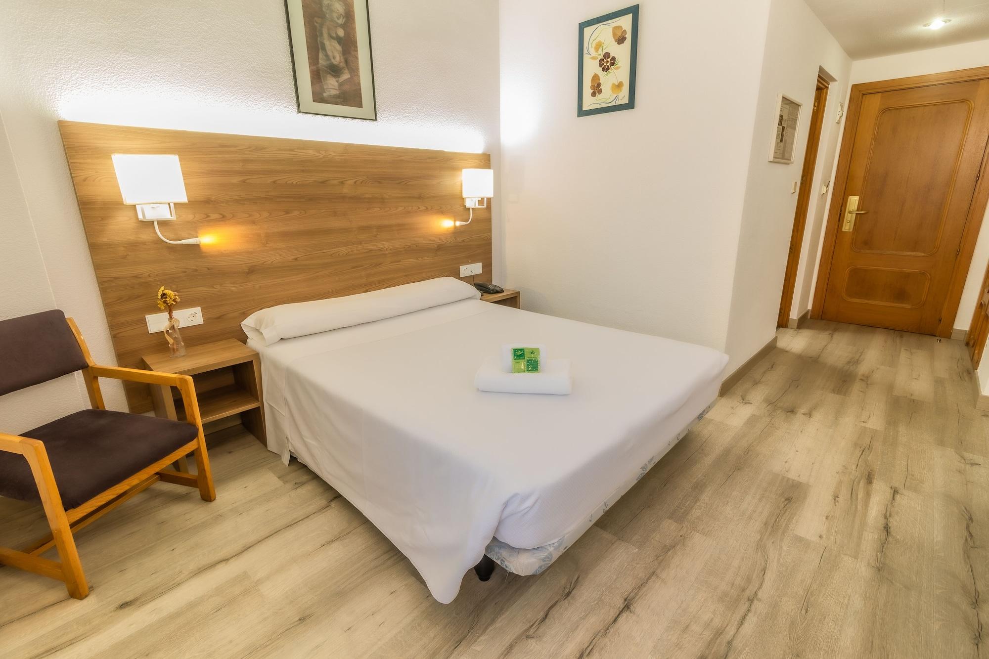 Pacoche Hotel 3*