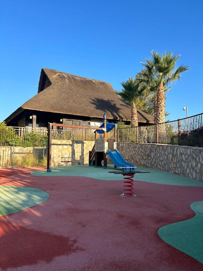 Quite & Relaxing Private For 2-6 Pers - Golf & Pool -