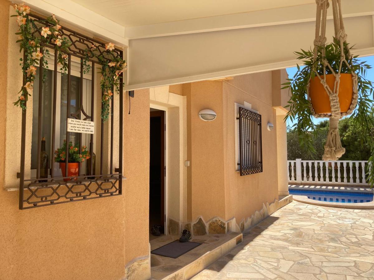 Stunning 4-bed In Bolnuevo With Pool Villa *