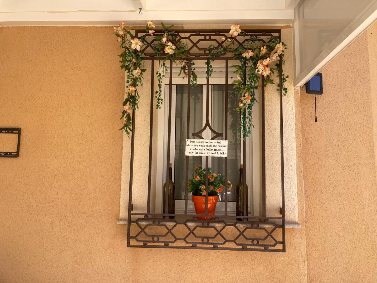 Stunning 4-bed In Bolnuevo With Pool Villa
