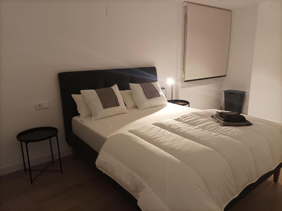Apartamento Moderno Con Garaje Junto Corte Ingles